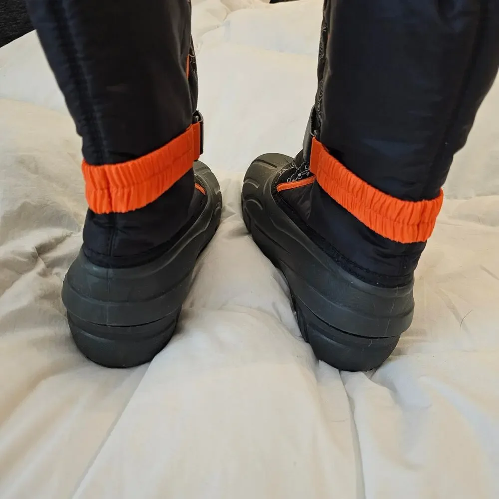Sorel x Disney Frozen Olaf Flurry Snow Boots Youth 7 Black Orange Winter Boots